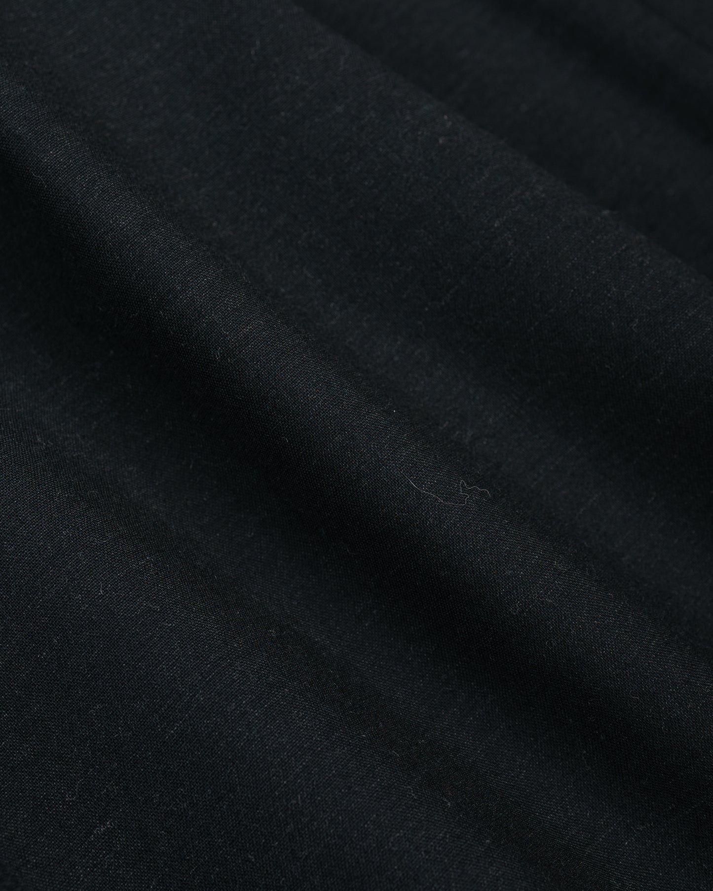 lost & found MARKAWARE marka Two Tuck Baggy Trousers 2/72 Wool Tropical Washer Chambray Black