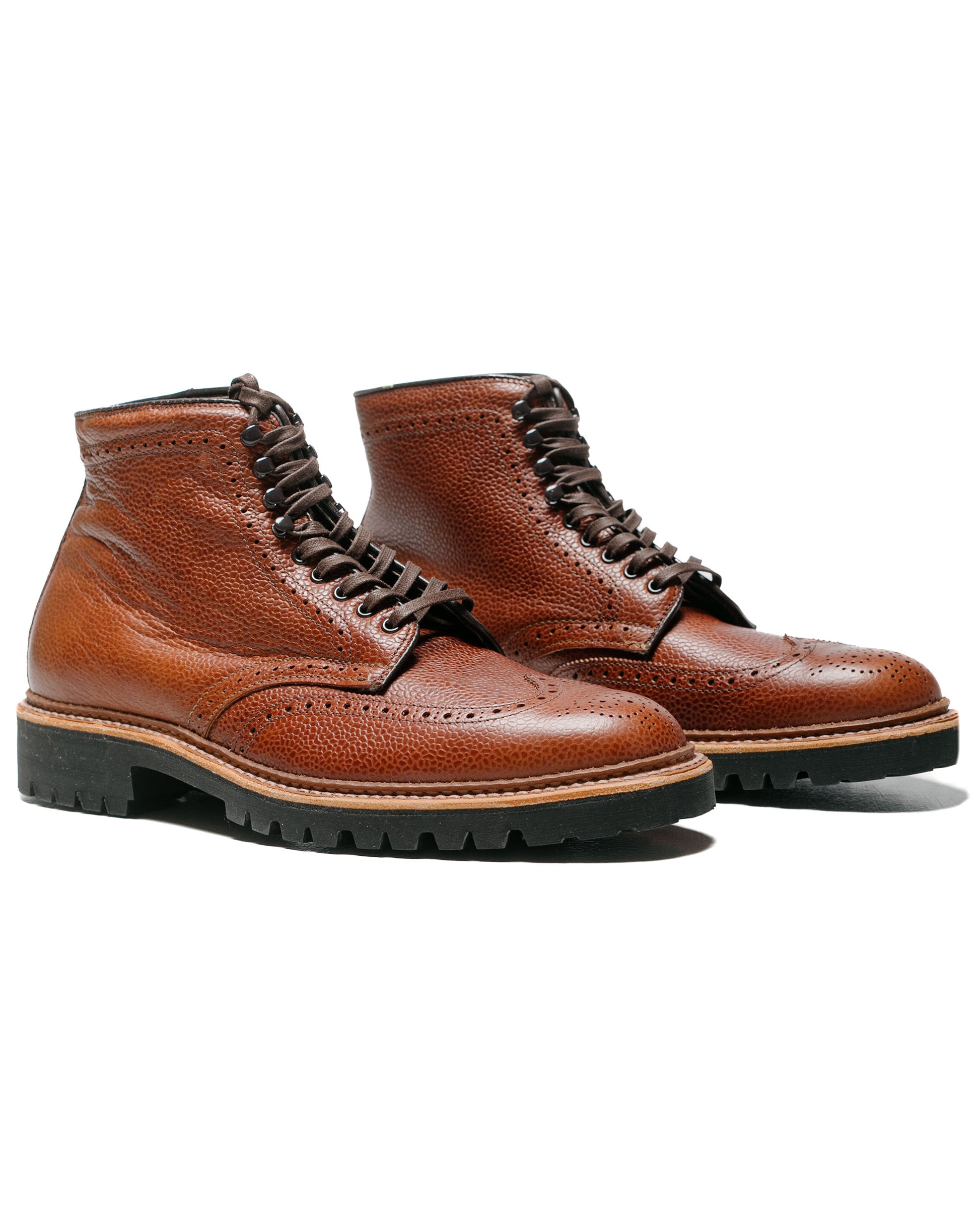 lost & found Alden Alden Short Wing Boot Brown Scotch Grain With Lug Sole