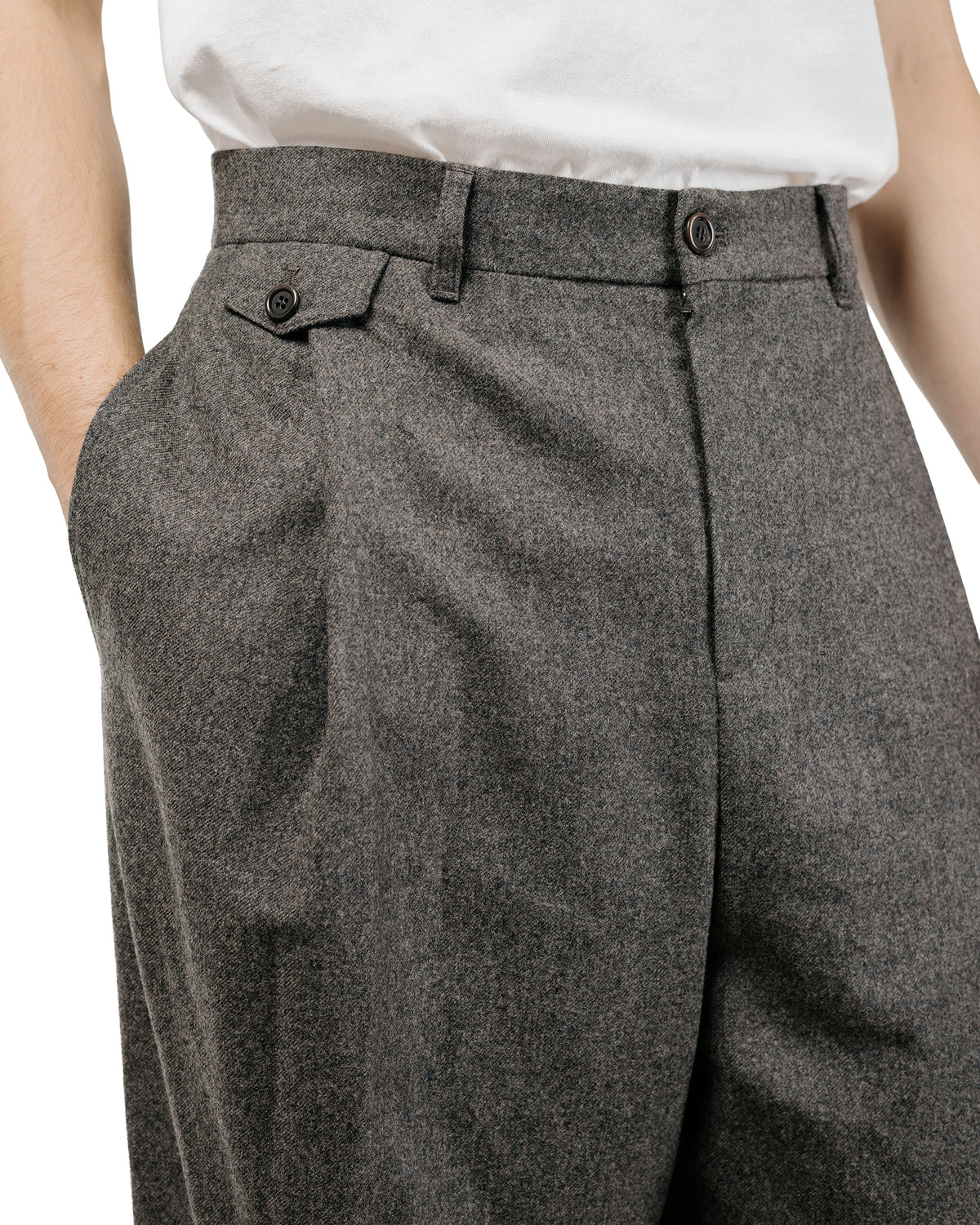 Amomento Tapered Wool Pants Charcoal