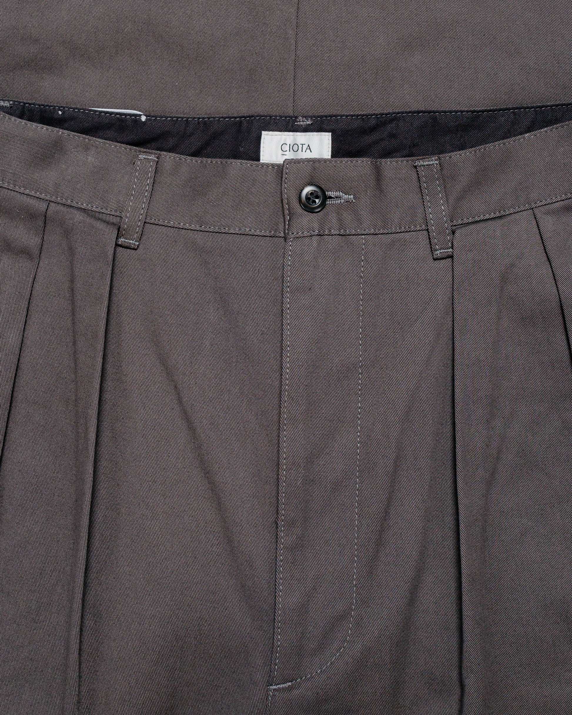 lost & found CIOTA CIOTA 2 Tuck Chino Cloth Pants (Stone Wash) Charcoal Grey