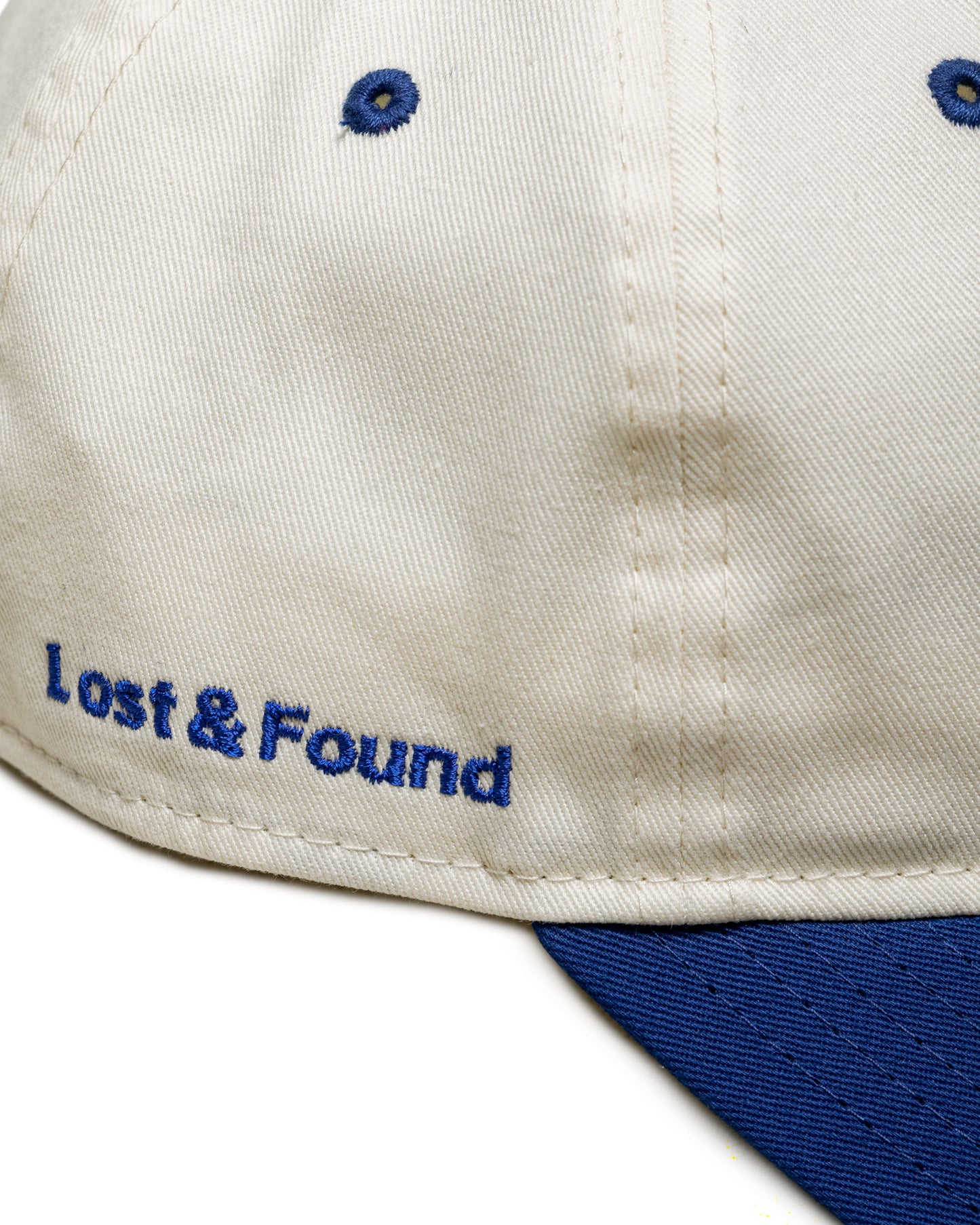 Lost & Found / MLB© - Toronto Blue Jays New Era Adjustable Hat Off White/Royal