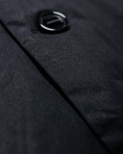MAN-TLE R0Y3 Gill Jacket Black Master Shield