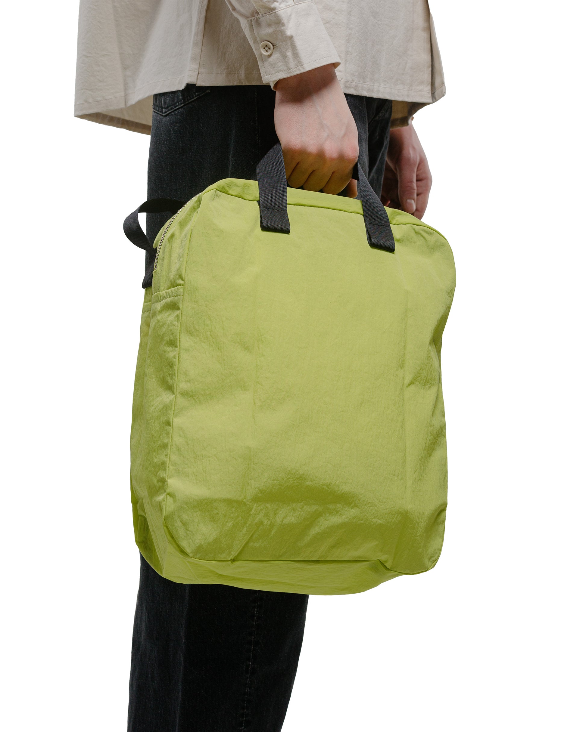 MAN-TLE R18B0 Zip Tote Tanika Nylon