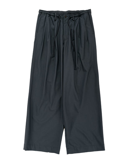 MARKAWARE トリプルプリーツイージートラウザーズ オーガニックウール 2/80 トロピカル チャコール