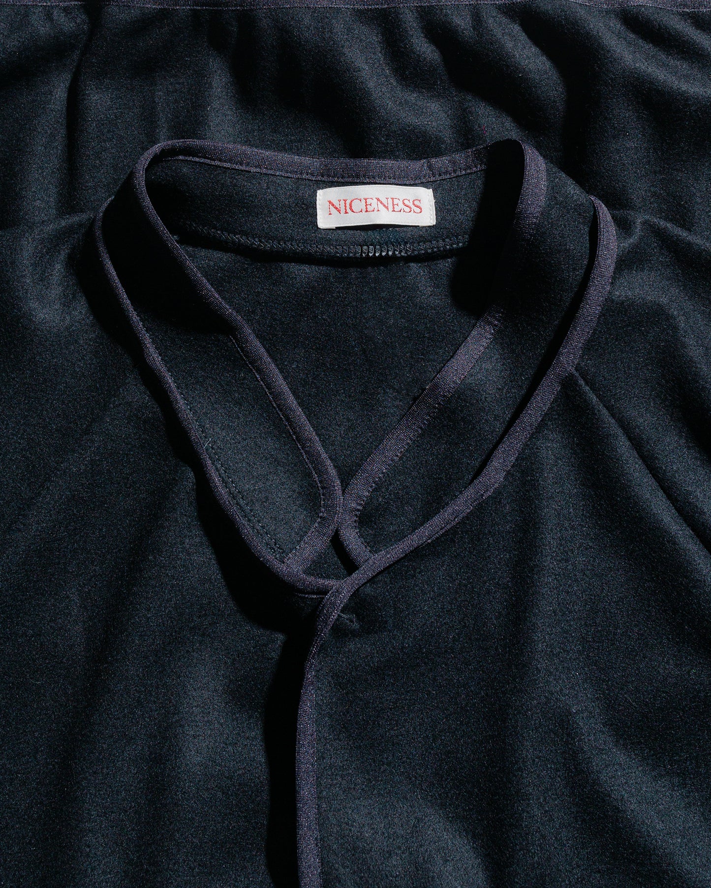 NICENESS Sade Black