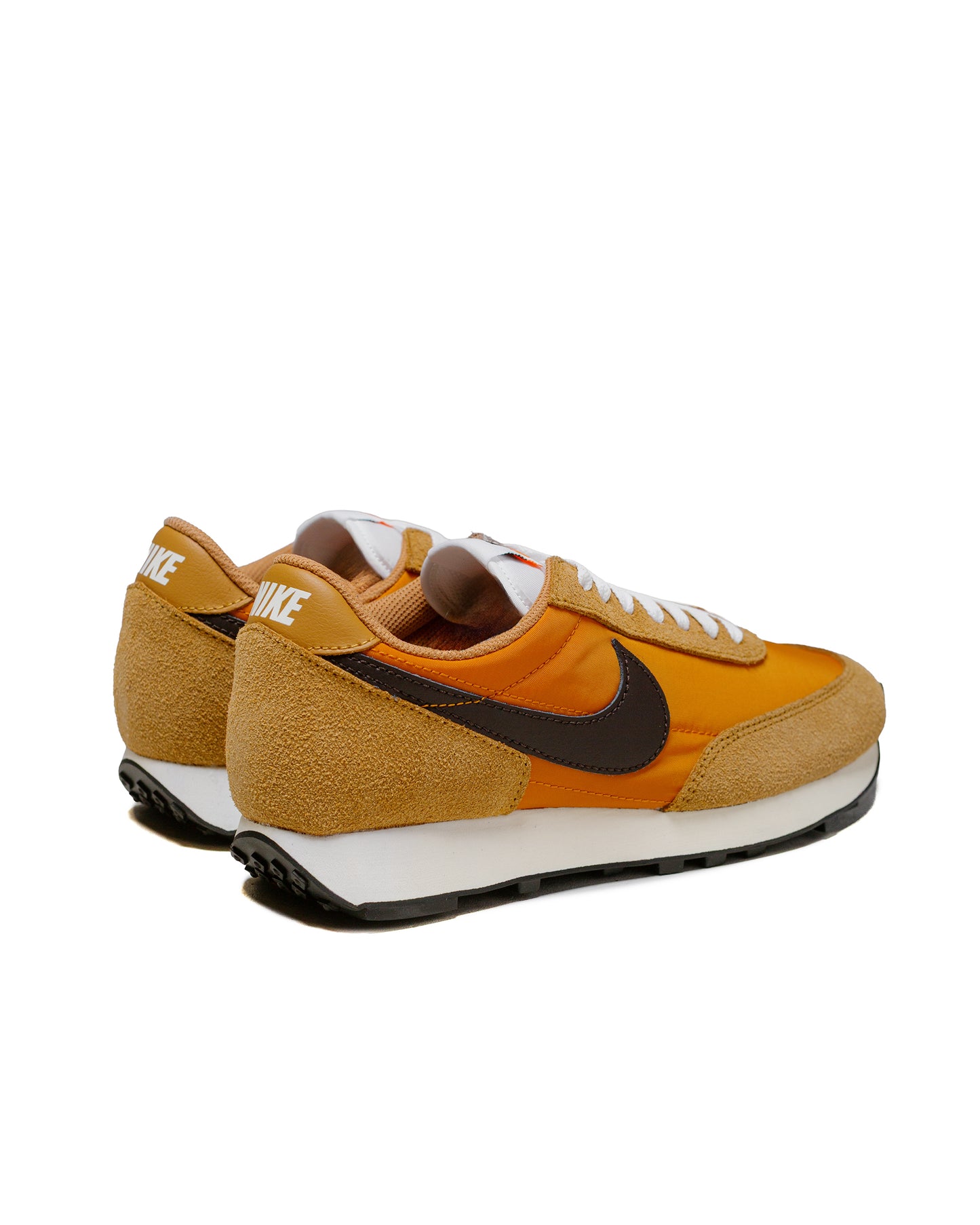 lost & found Nike Nike Daybreak SP Flax/Velvet Brown-Monarch