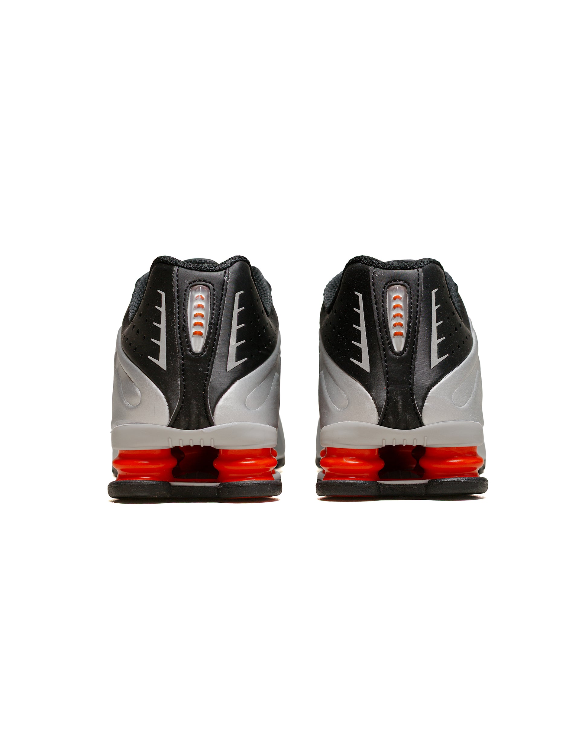 lost & found Nike Nike Shox R4 Metallic Silver/Red