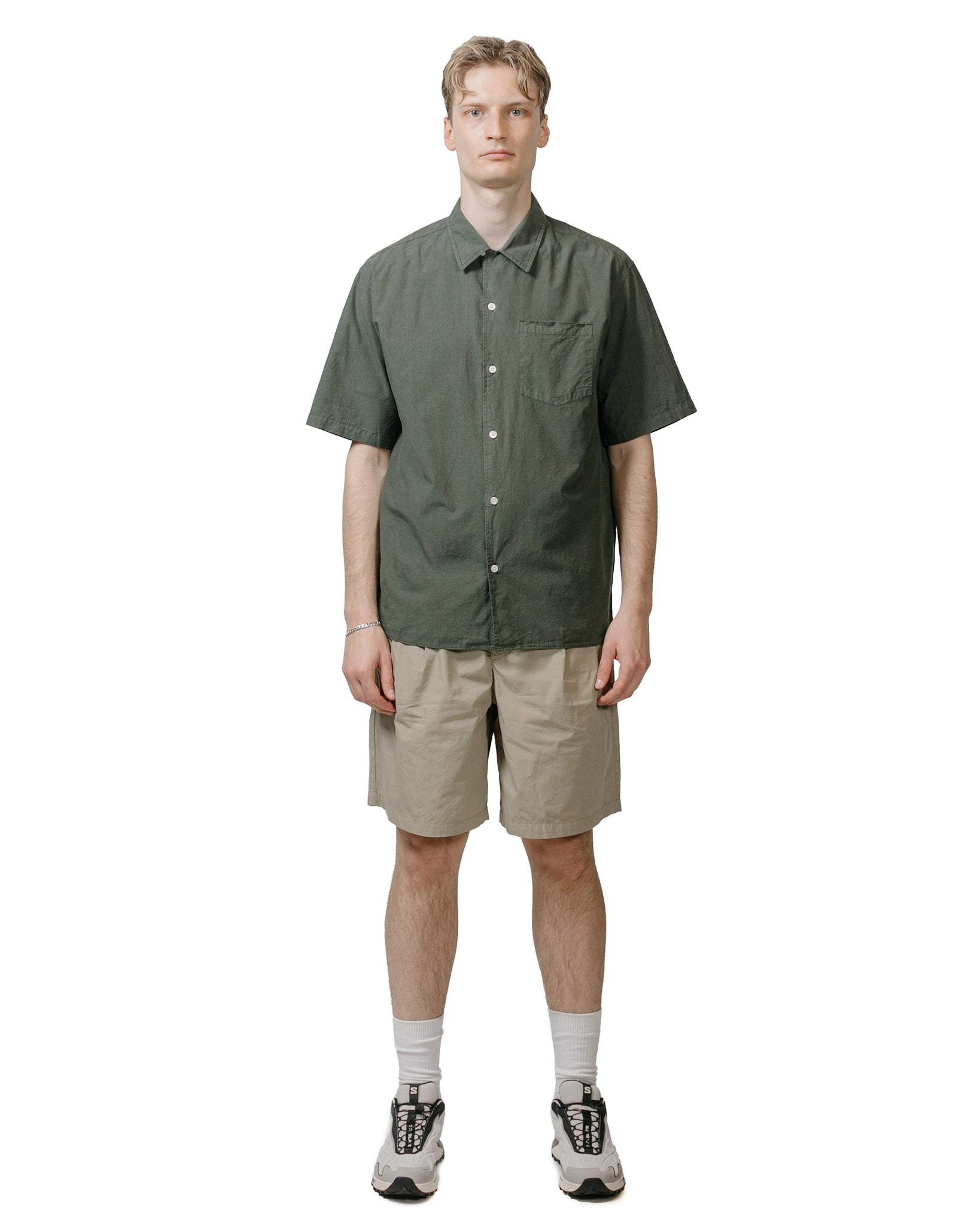 Norse Projects Benn Relaxed Typewriter Pleated Short Clay model full