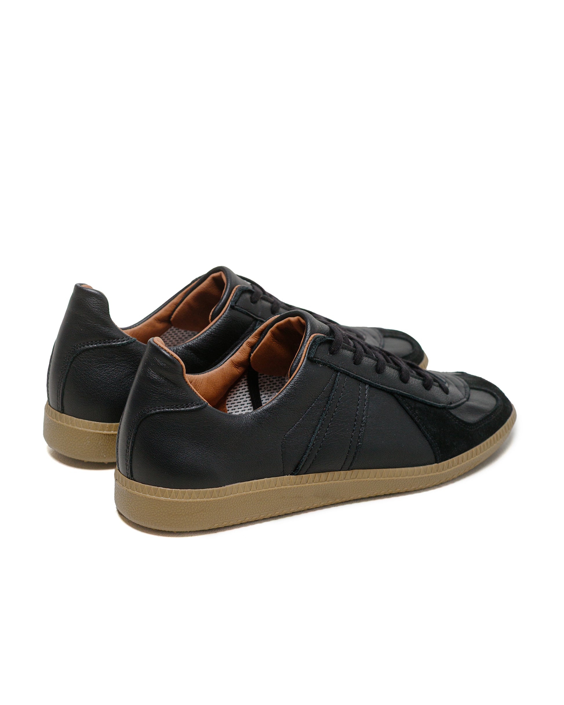 Reproduction of Found German Military Trainer 1700L Black
