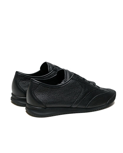 Reproduction of Found Lady White Co. Trainer Black