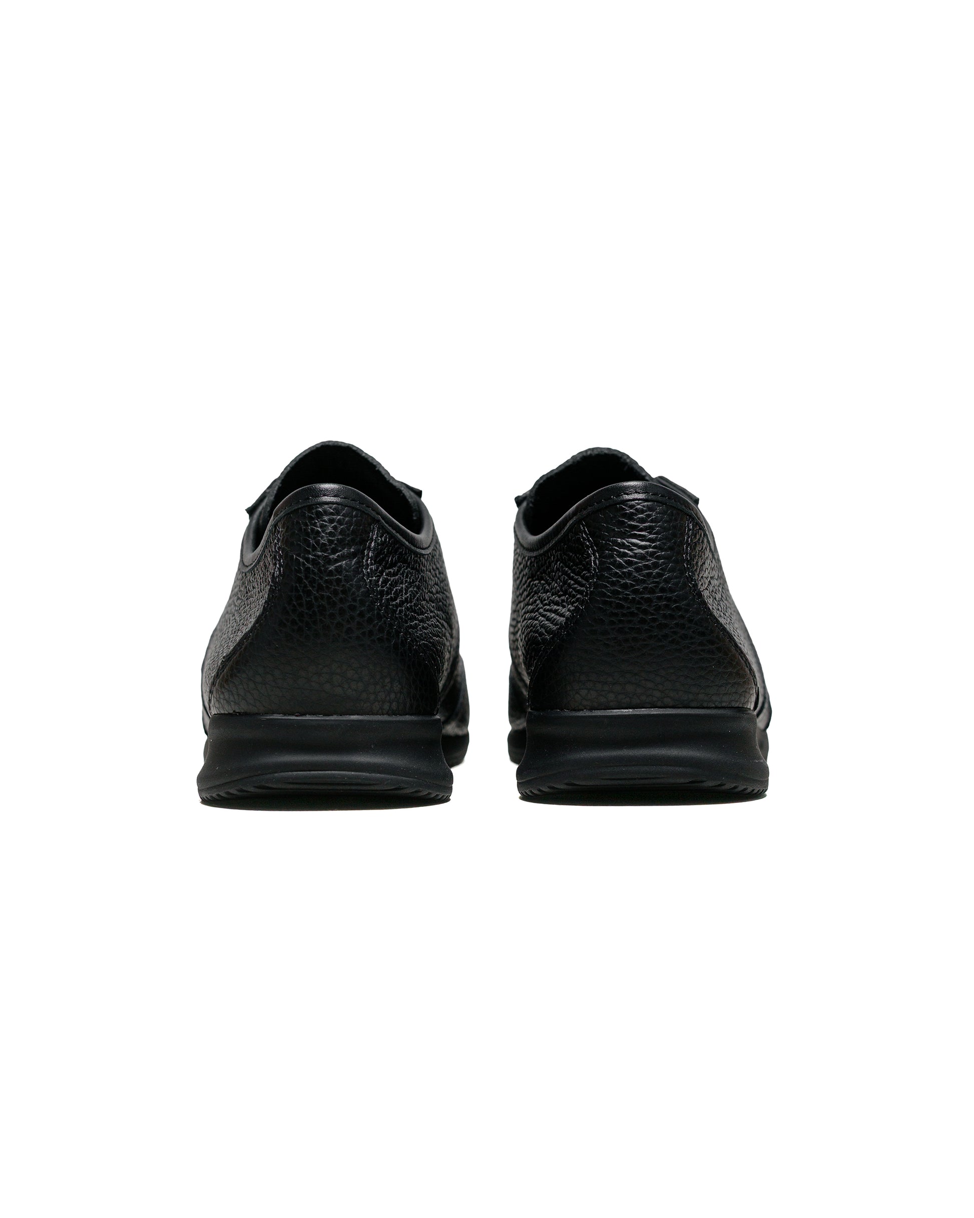 Reproduction of Found Lady White Co. Trainer Black