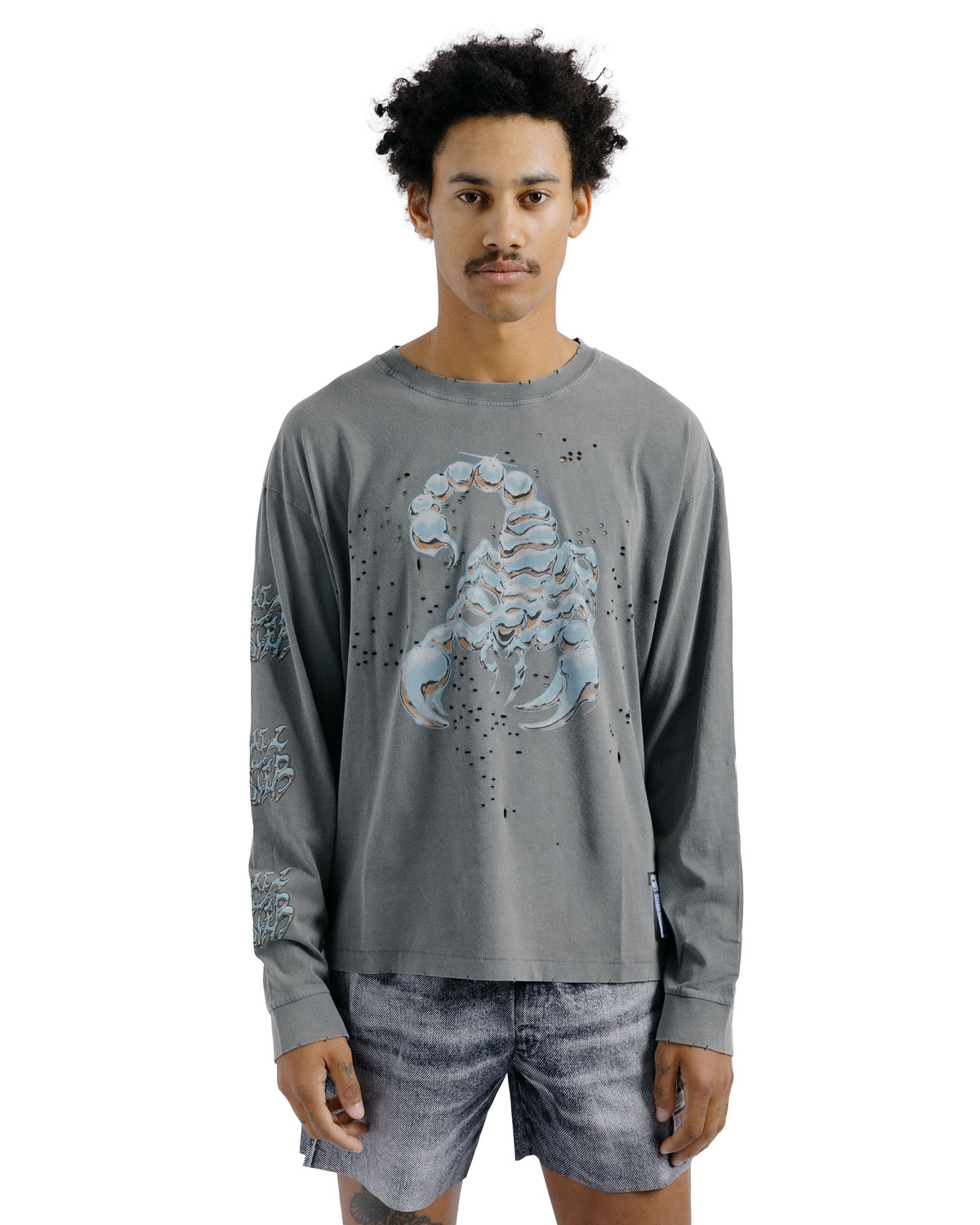 SATISFY MothTech Long Tee Faded Black Scorpion