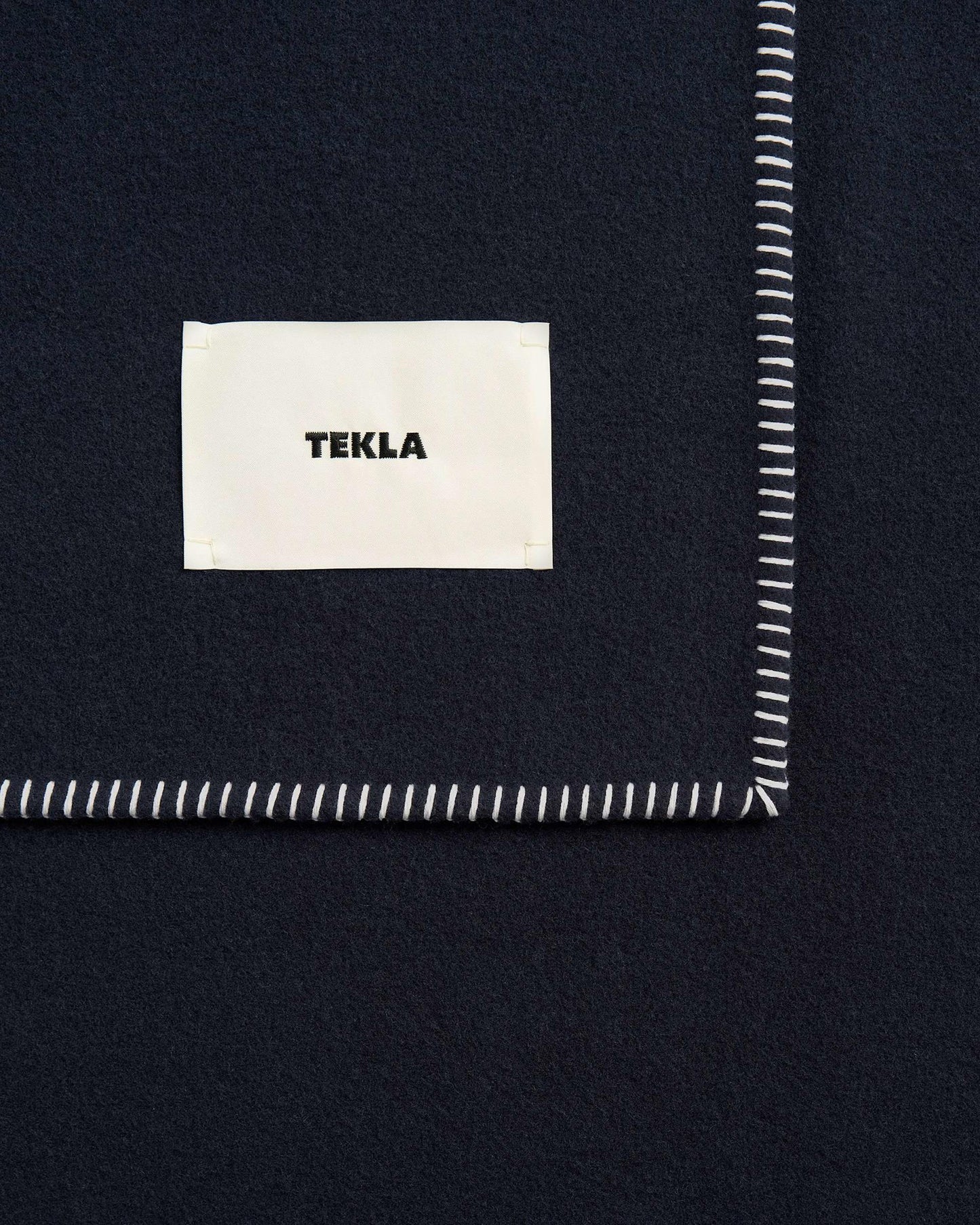 lost & found TEKLA Tekla Lambswool Blanket Dusk Blue