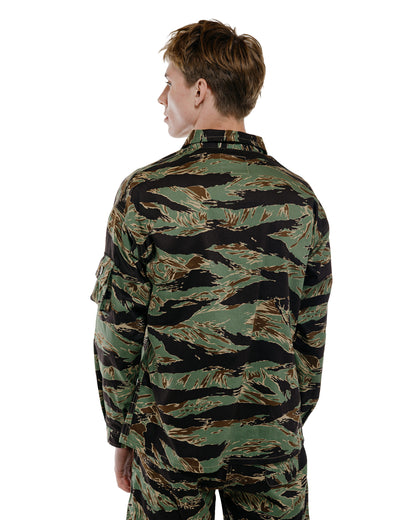 The Real McCoy's MJ26002 Tiger Camouflage Shirt / John Wayne Green