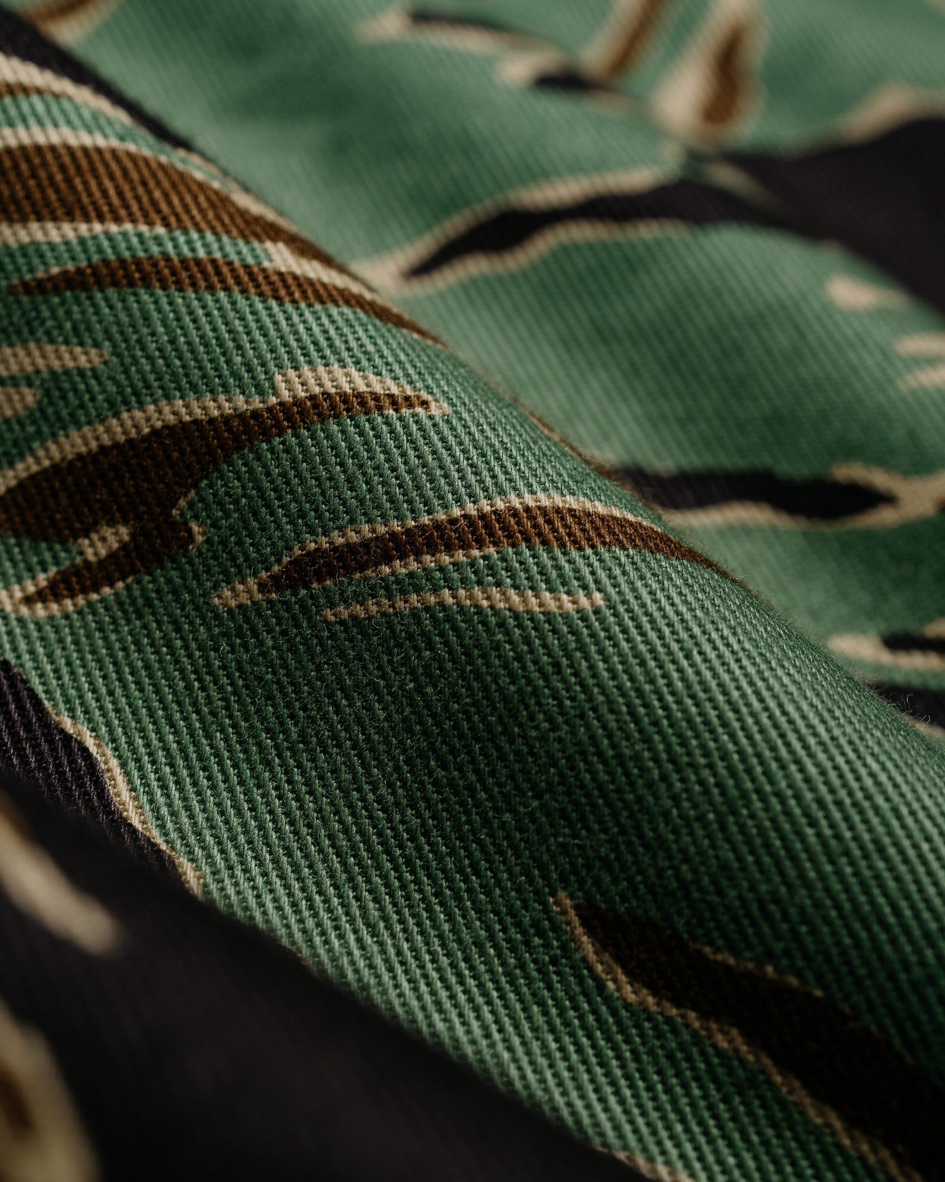 The Real McCoy's MP26004 Tiger Camouflage Swim Shorts / John Wayne Green