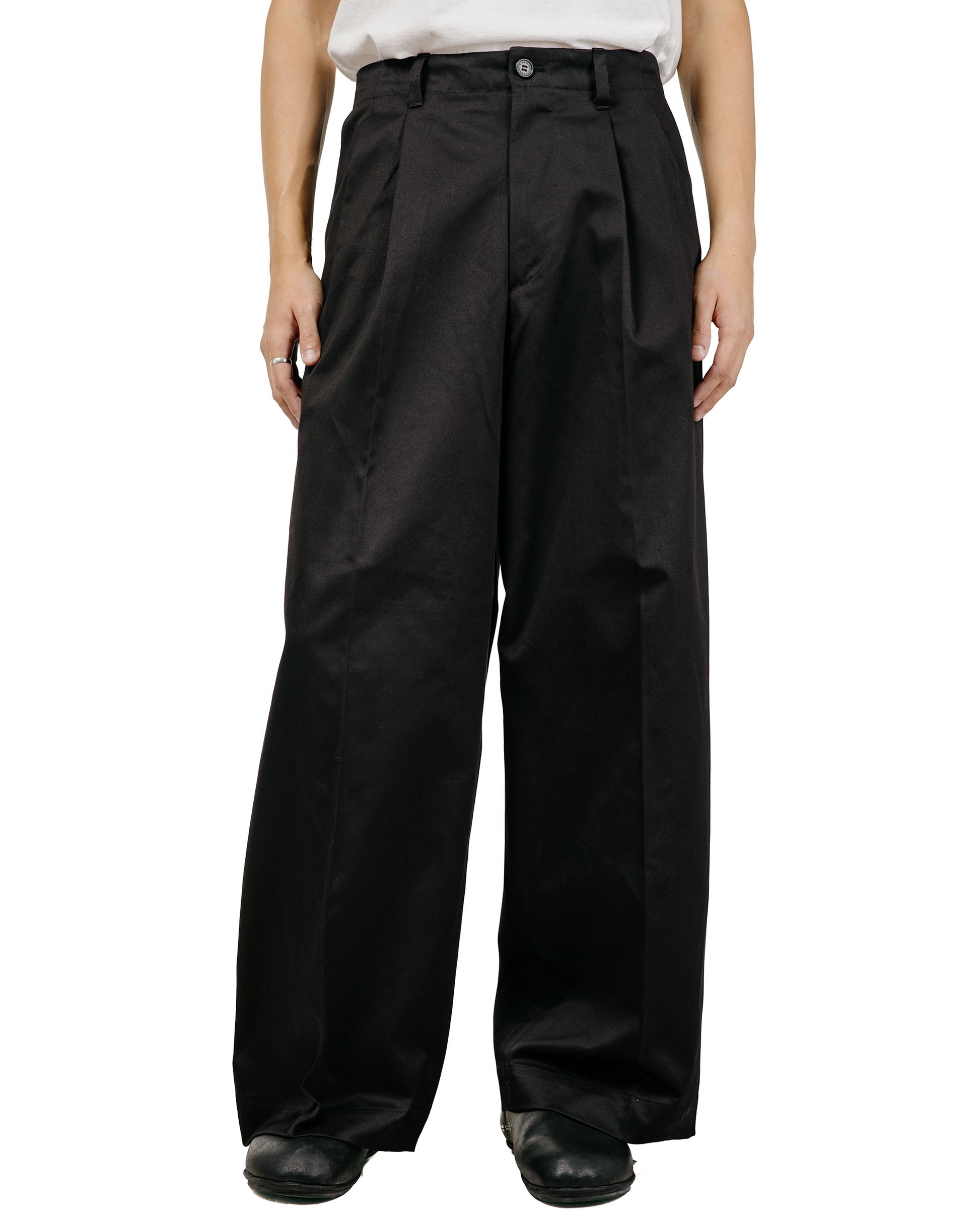 lost & found Universal Products Universal Products 2Tuck Wide Chino Trouser Black