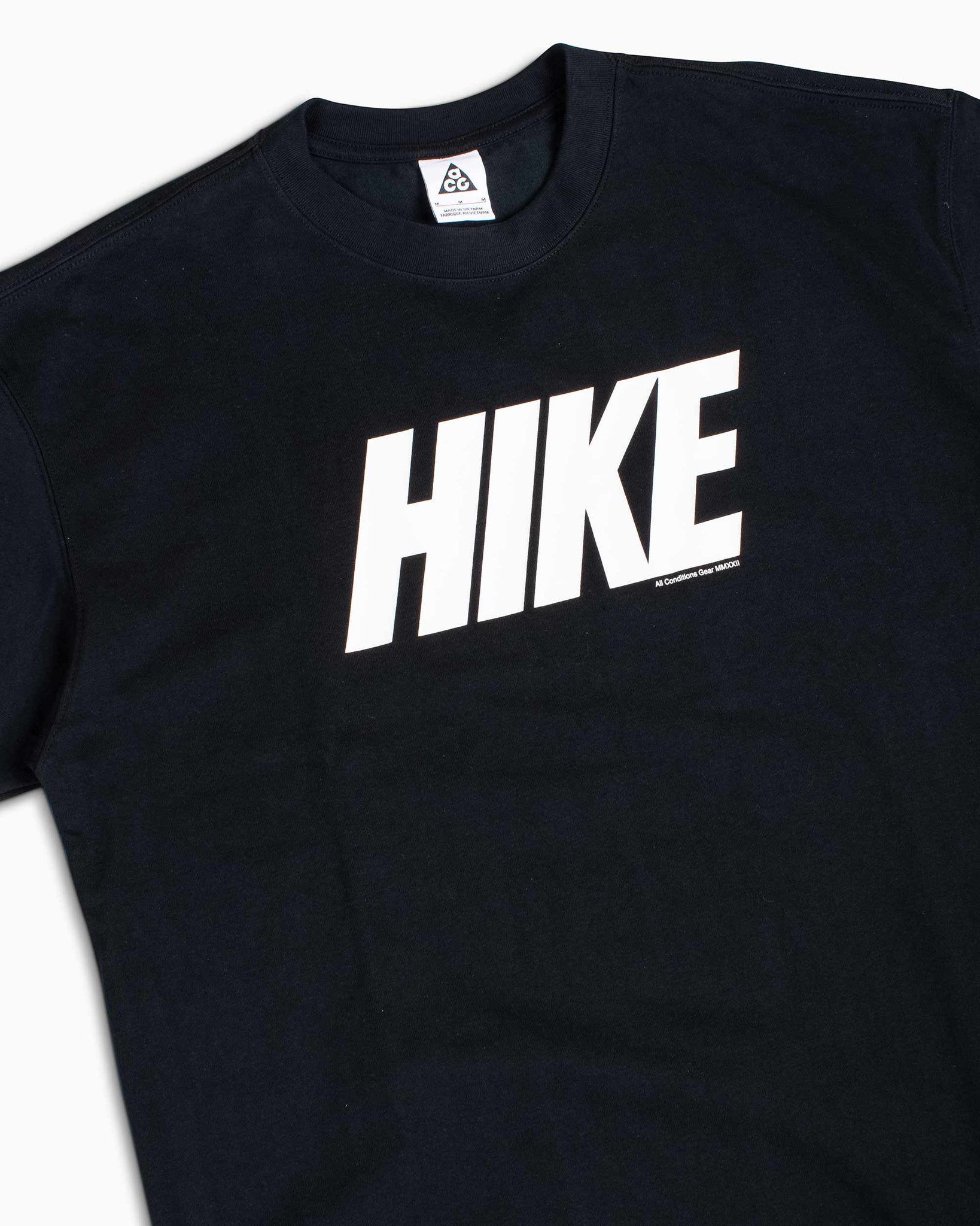 Nike ACG 'HIKE' T-Shirt Black Detail
